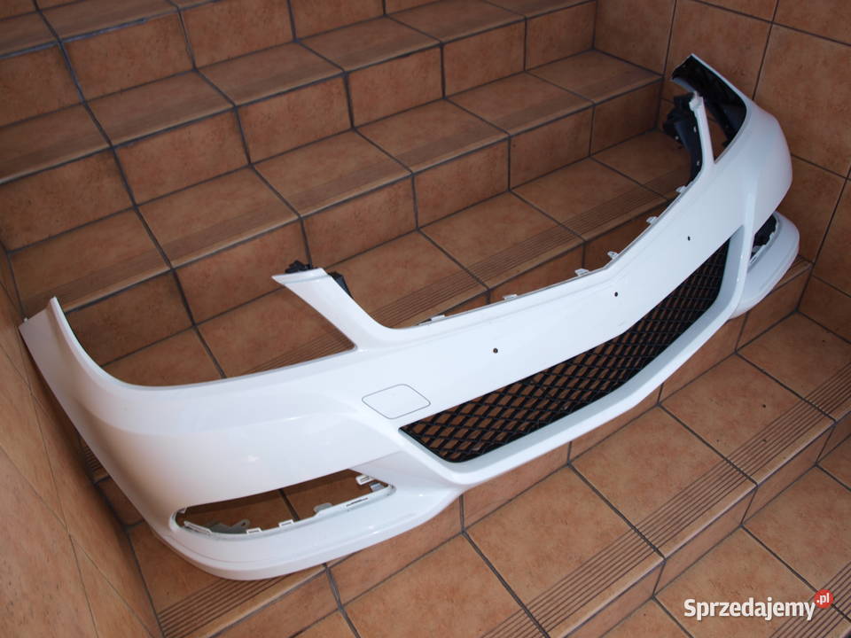 Mercedes C klasa W204 zderzak przód 2011 2014r Kalisz sprzedam