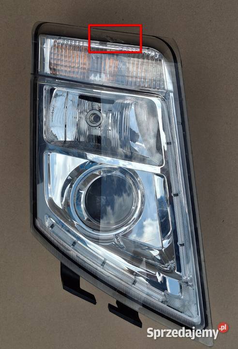 VOLVO FH13 FM REFLEKTOR PRAWY H7 LAMPA PRAWA
