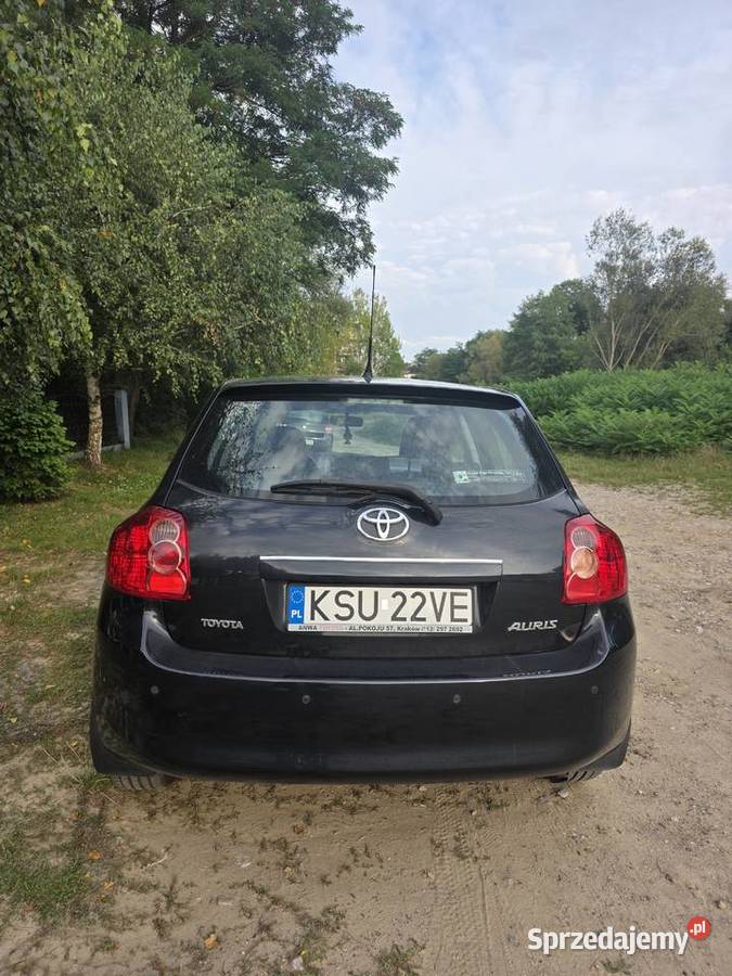 Toyota Auris 16 VVTi Premium 2009 180 000 salon Kielce sprzedam