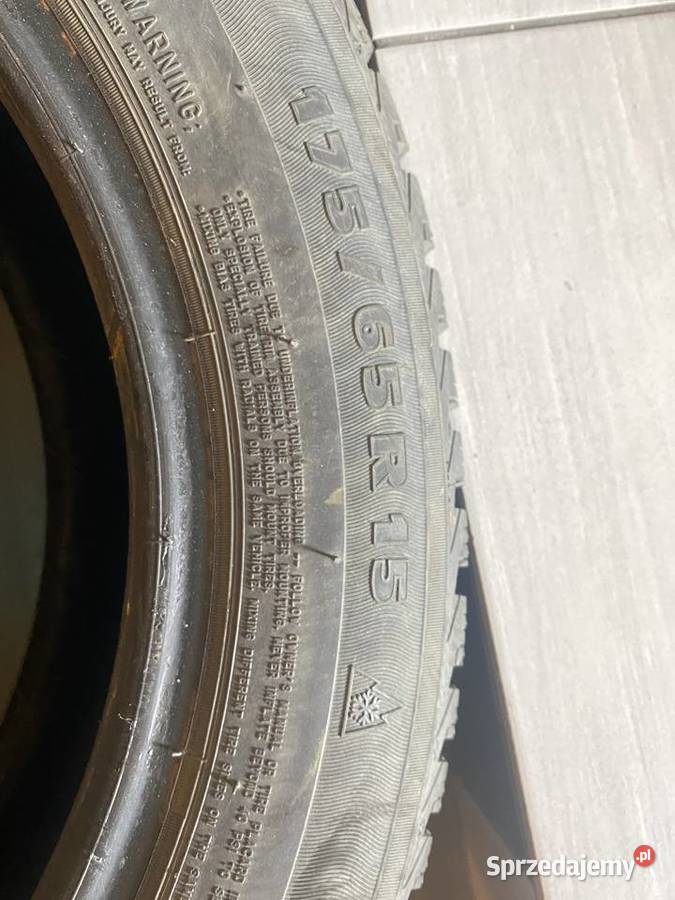 Komplet opon zimowych Michelin 17565R15