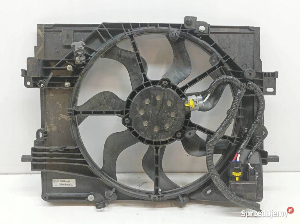 WENTYLATOR CHŁODNICY 16 HYBRID 214810845R Dacia