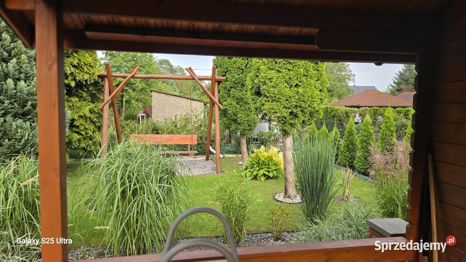 sprzedam działkę Rod pow 300m prąd woda