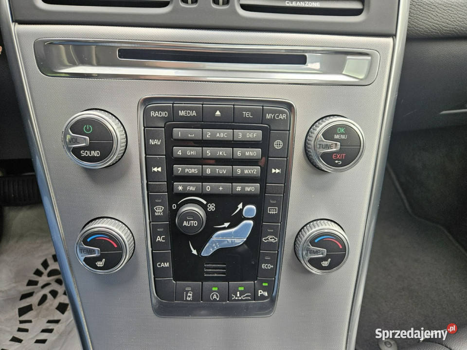Volvo XC 60 Summum Najbogatsza Wersja 100 gniazdo USB XC 60 Opoczno