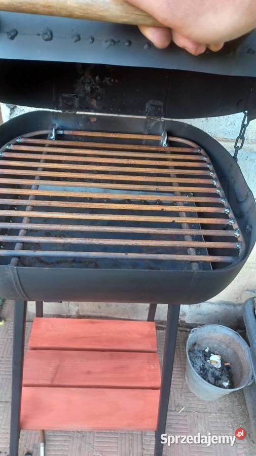 Grill ogrodowy Grille węglowe podkarpackie Tyczyn