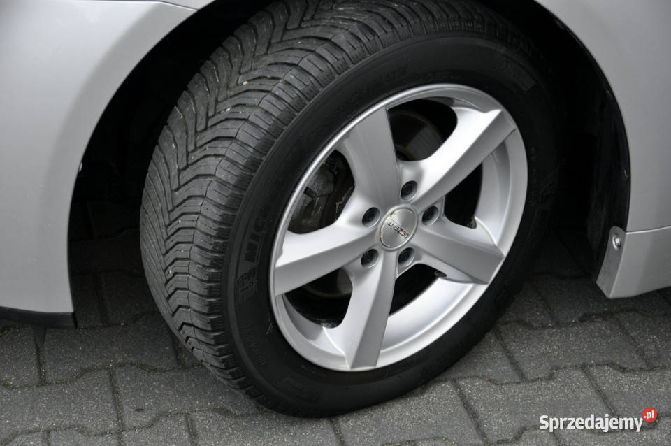 Toyota Avensis Toyota Avensis 18VVTi 147 manualna Węgrów