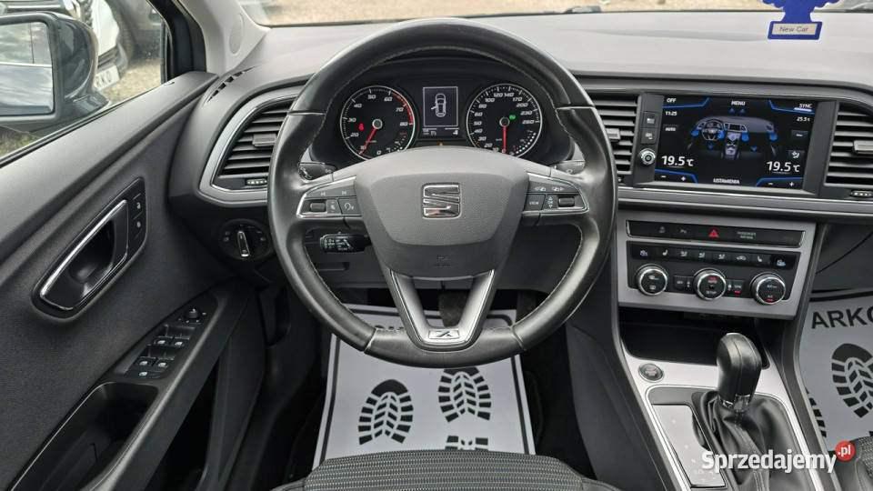 Seat Leon Sportstourer Xcellence Full LED ACC podgrzewane fotele Zieleniewo