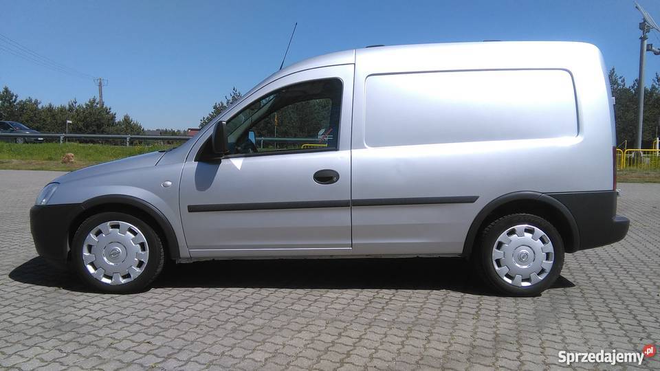 Sprzedam zadbanego Opla Combo 17 cdti ASR (kontrola trakcji) sprzedam