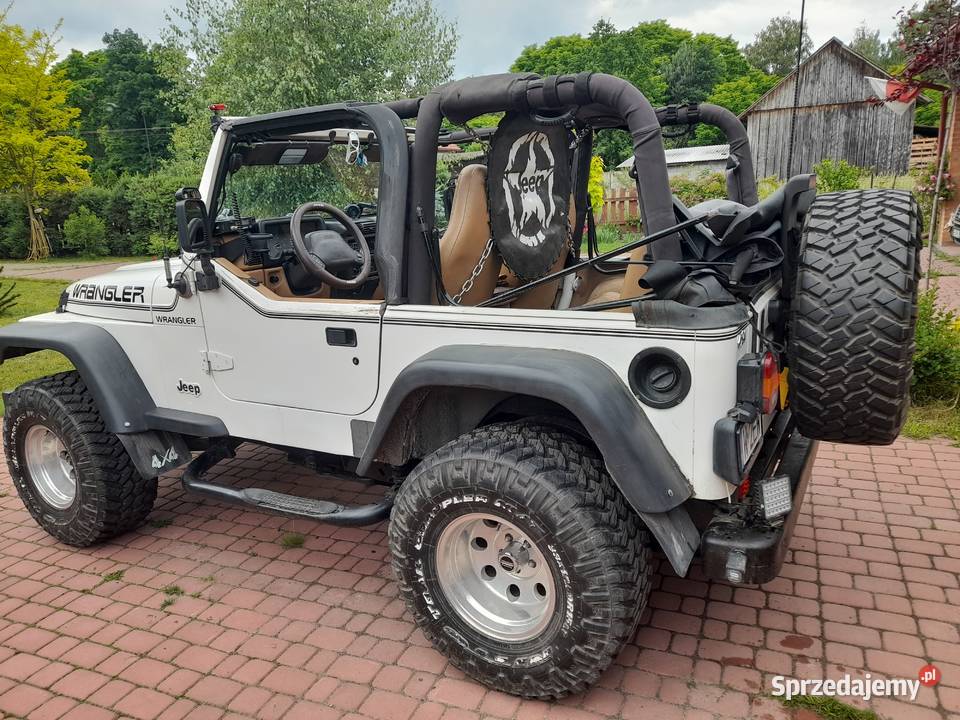 Sprzedam jeep wrangler 25 sport manual Madaje Nowe