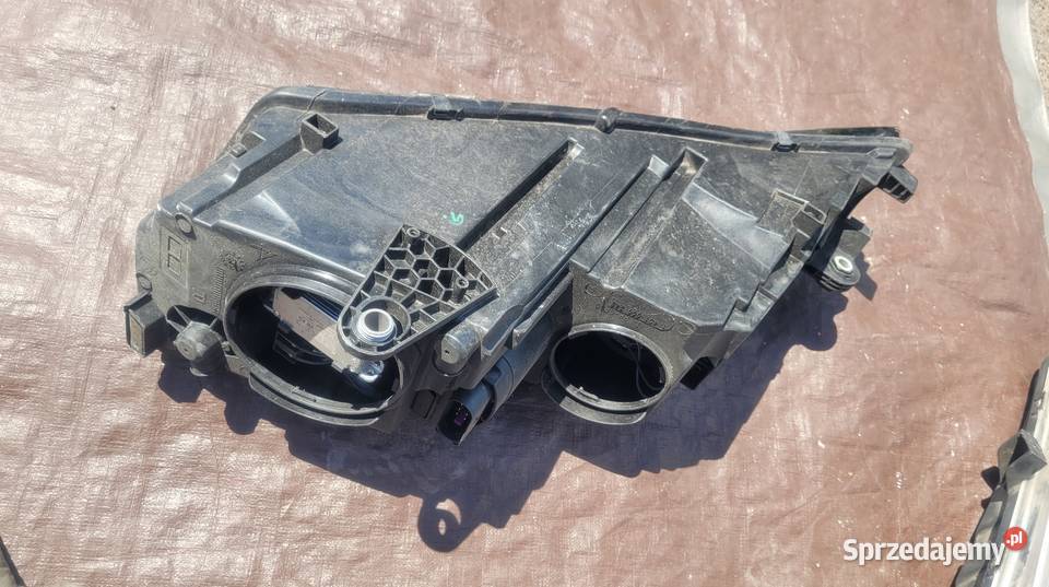 SKODA OCTAVIA III LIFT LAMPA PRAWY PRZÓD osobowe śląskie