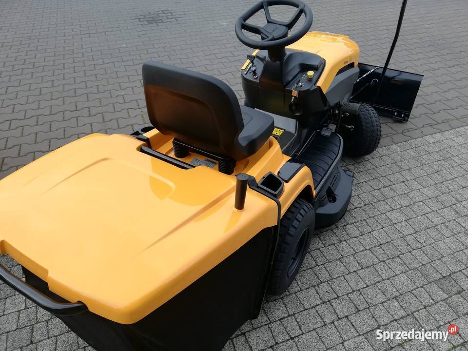 Nowy traktor z pługiem śnieżnym 2 cylindry 20 łódzkie Kobiele Wielkie sprzedam