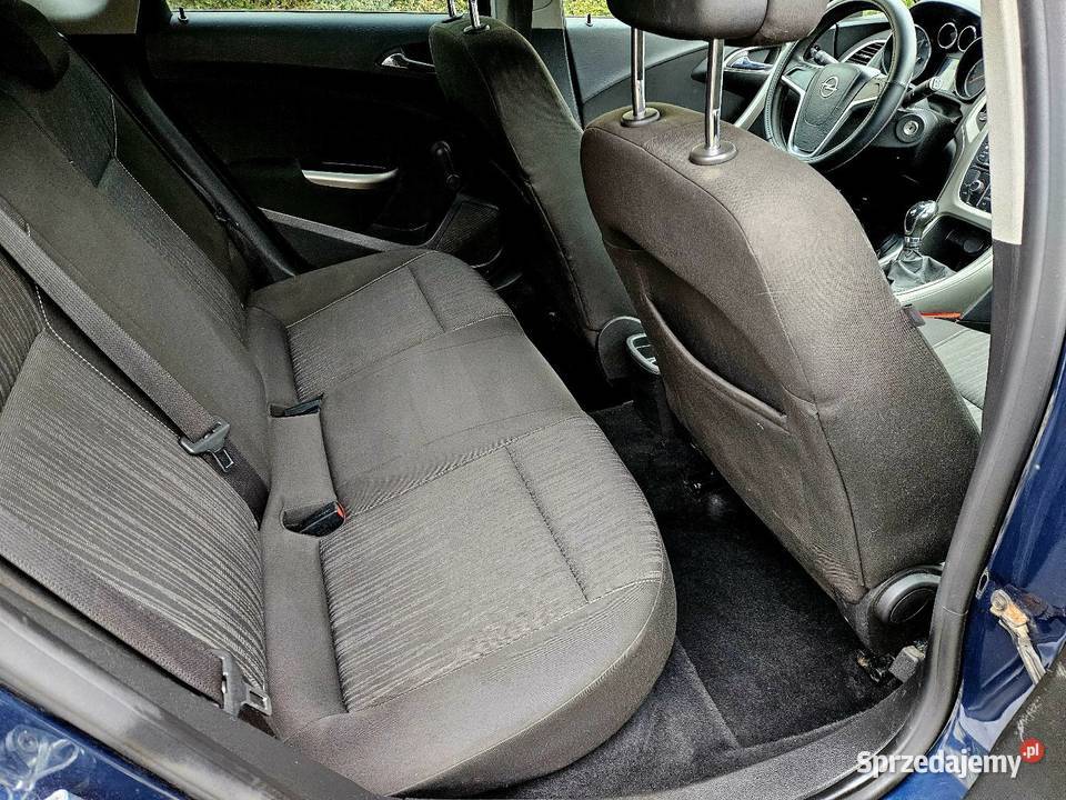 Opel Astra J 2010r 20cdTi 160 Klima Alufelgi Hak nieuszkodzony