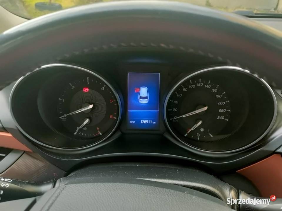 Toyota Avensis D4D biznes pakiet asystent pasa ruchu Skierniewice