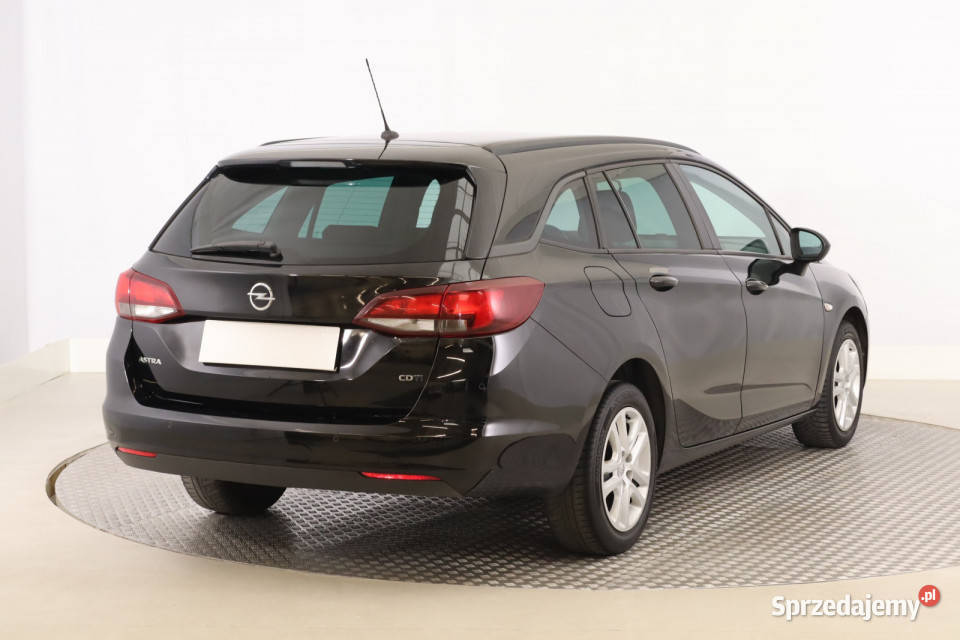Opel Astra 16 CDTI bluetooth
