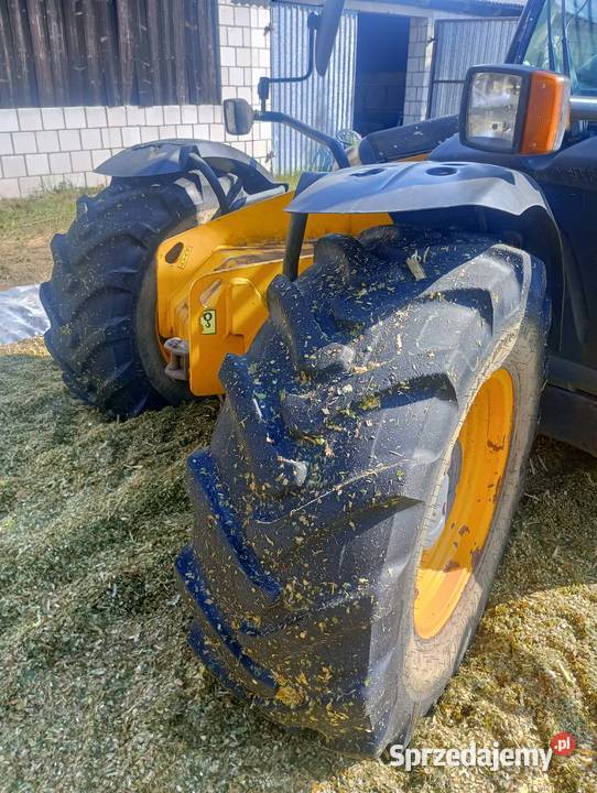Ładowarkę teleskopową JCB 57170 Zwoleń