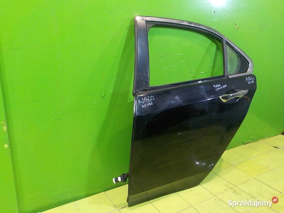 HONDA ACCORD VIII TYPES 09r 4D drzwi lewe tyl Suków sprzedam