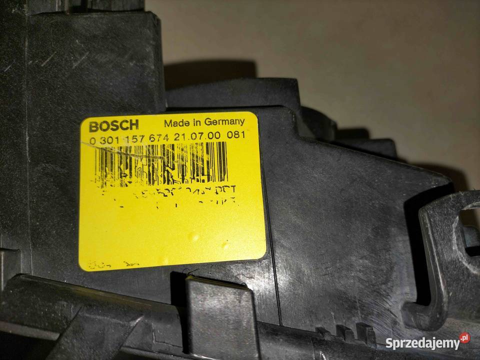 Obudowa lampy zenon prawej BMW E46 COUPE CABRIO Poręba