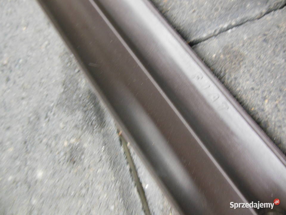 Próg drzwi przedni prawy FIAT UNO 5955114 Progi