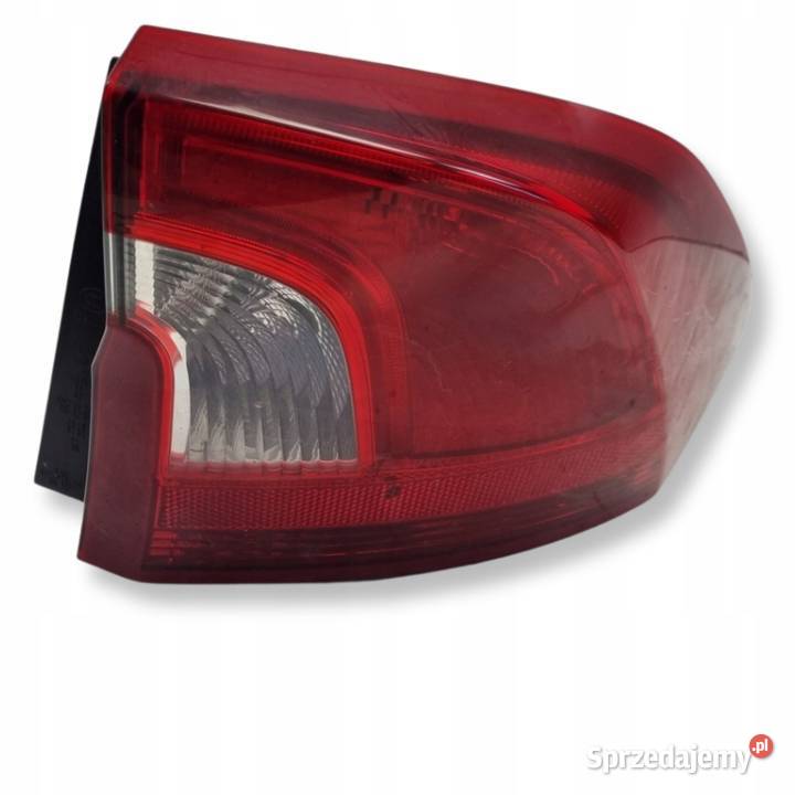 LAMPA PRAWA Volvo S60 II 1013r TYLNIA TYLNA Rudka