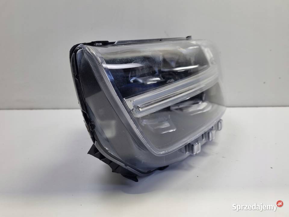 LAMPA LEWA Volvo XC40 PRZEDNIA lewy przód FULL Chełm sprzedam