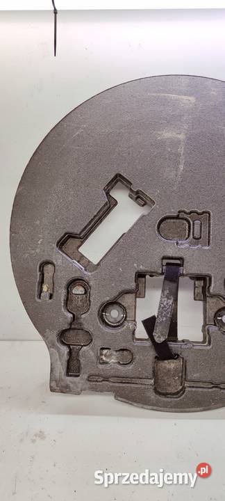 WKŁADKA KOŁA ZAPASOWEGO AUDI Q3 F3 83A012109F Przystajń