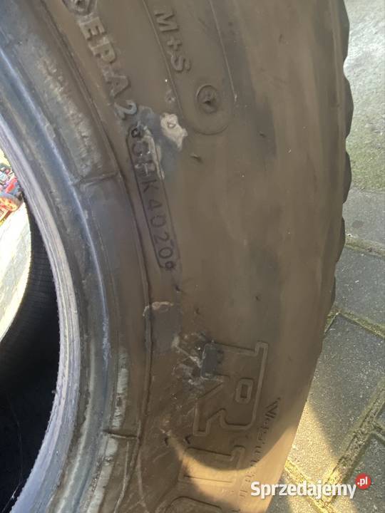 Opony ciężarowe 42565 r225 2020r naczepa ciągnik