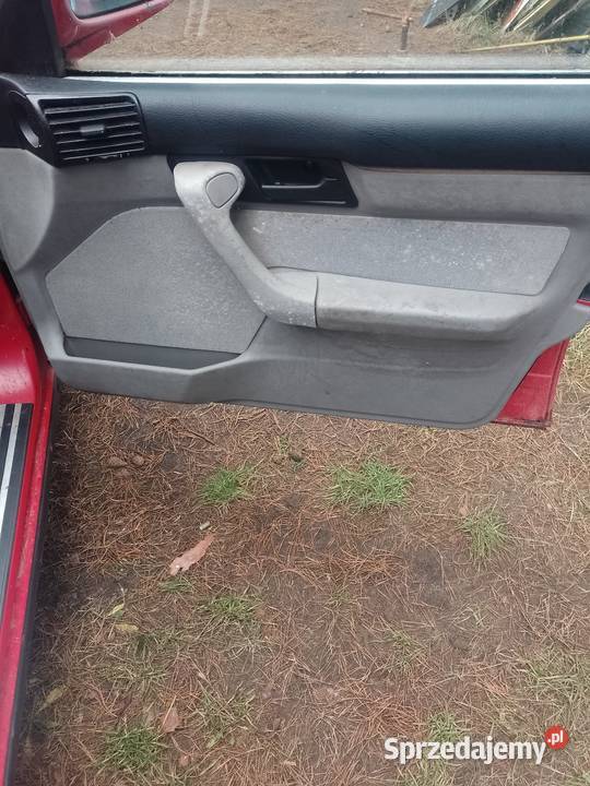 BMW e341990rTapicerka wnetrzasprzedaje w osobowe Fotele i kanapy pomorskie sprzedam