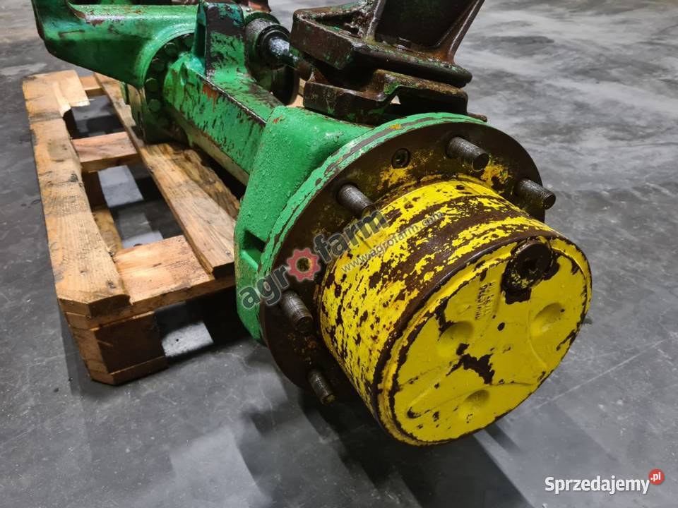 Przedni most John Deere 6210