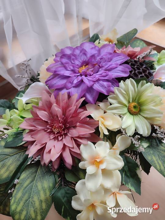 Wiązanka na grób kompozycja na cmentarz Kompozycje kwiatowe Sosnowiec