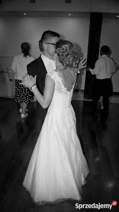 Przecudna suknia ślubna Agnes 11988 welon pomorskie Gdynia