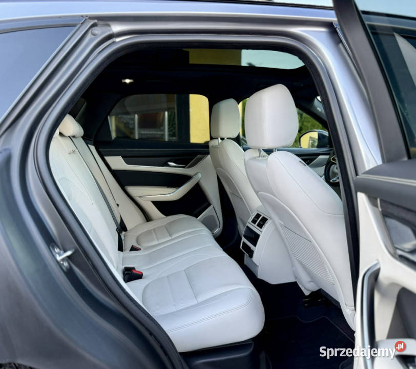 Jaguar FPACE RDynamic4x4Serwis ASOGwarancja przyciemniane szyby dolnośląskie