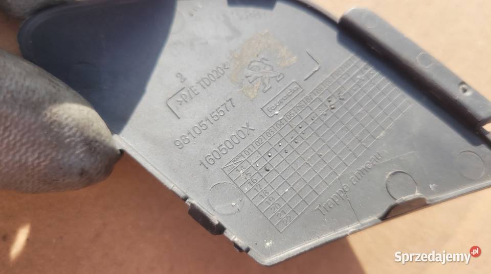 PEUGEOT 208 I LIFT 15 ZAŚLEPKA HAKA ZDERZAKA Ruda Śląska