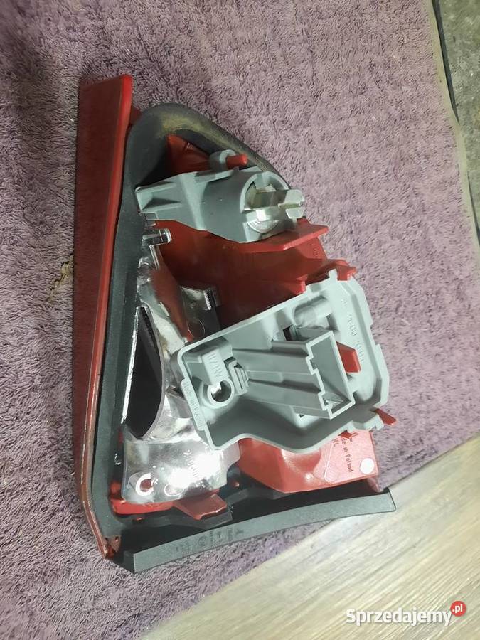 LAMPA AUDI A4 B8 Lewy tył LED wewnętrzna sprawne Nowy Sącz sprzedam
