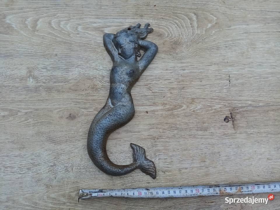 Syrena warszawska piękna rzeliwna zabytek Namysłów