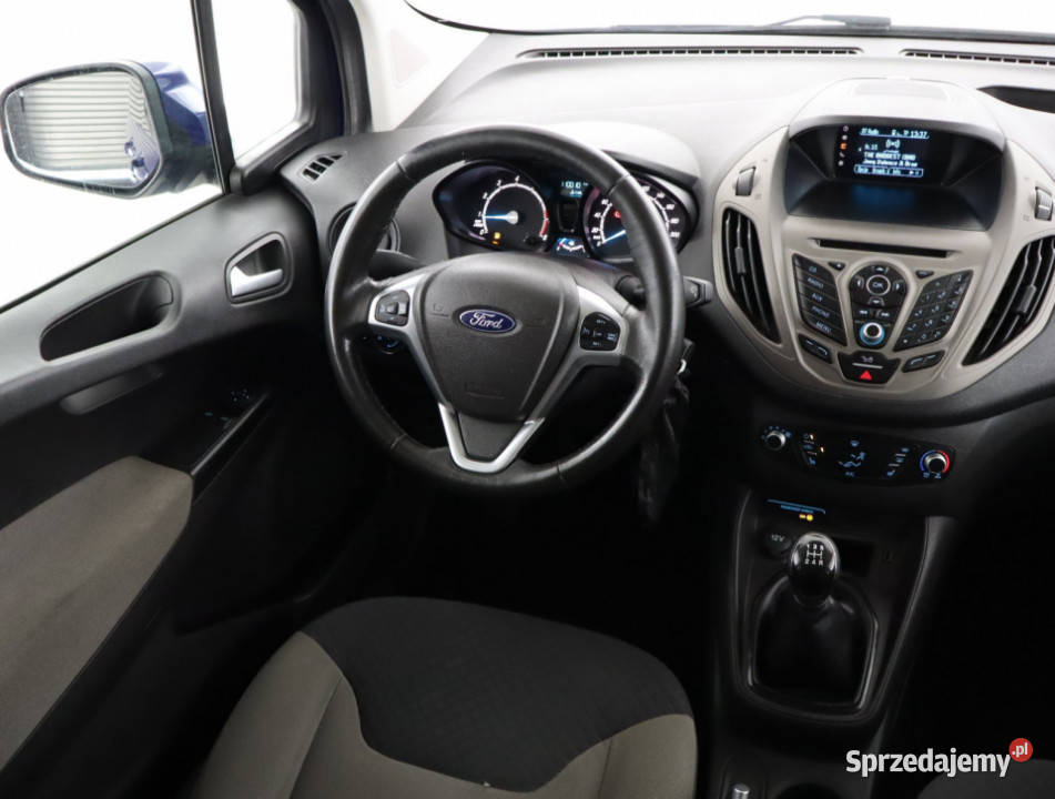 Ford Tourneo Courier 10 EcoBoost 4/5 sprzedam