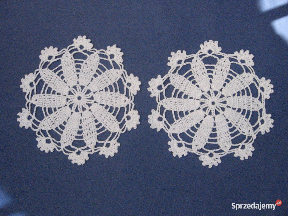 2 serweteczki szydełkowe sprzedam