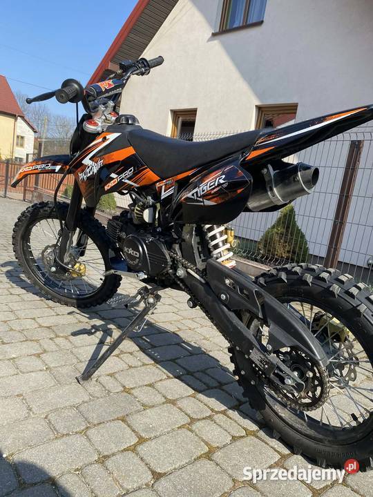 Cross 125 kxd czarny 125cm3