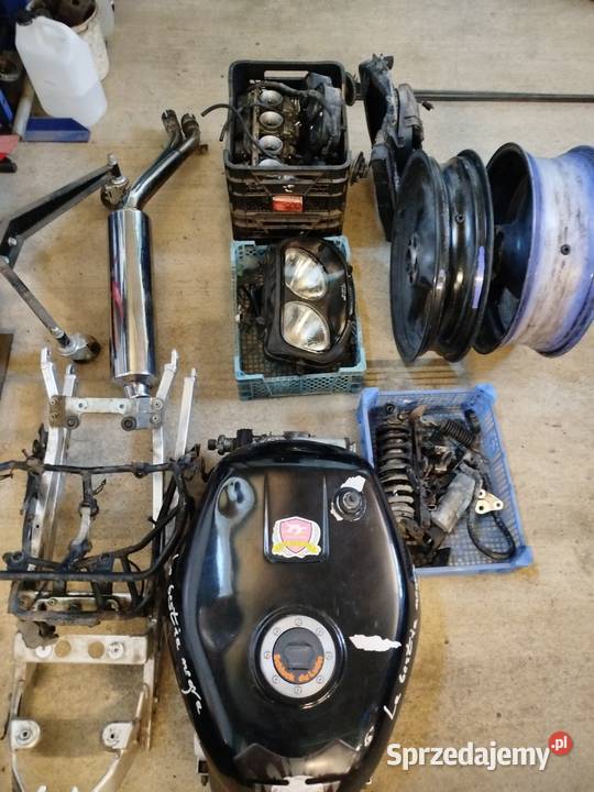 Części Suzuki GSXR 750w 9295 zbiornik paliwa Tarnów