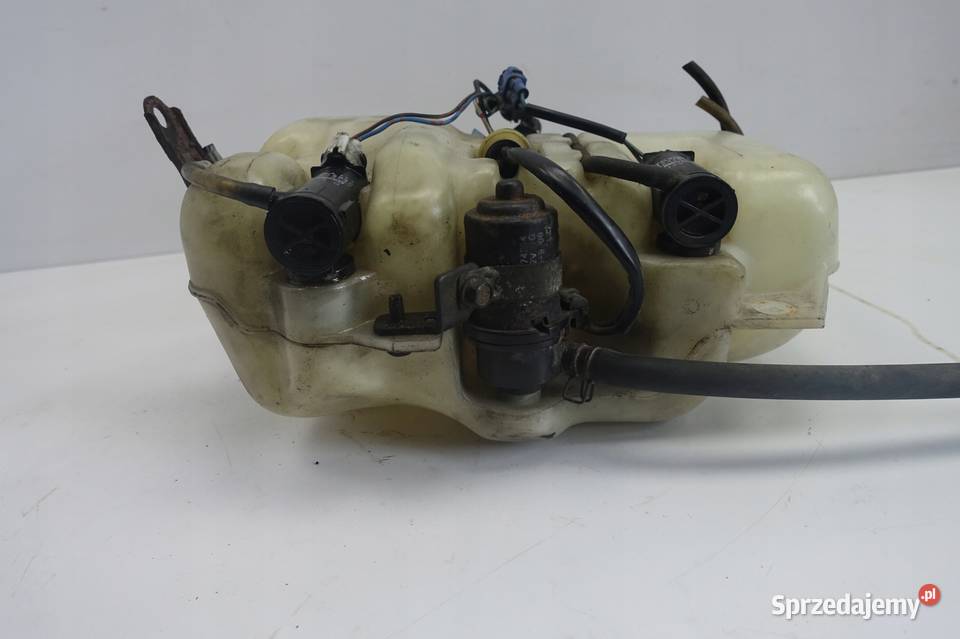 Toyota Supra III ZBIORNICZEK SPRYSKIWACZY Pozostałe