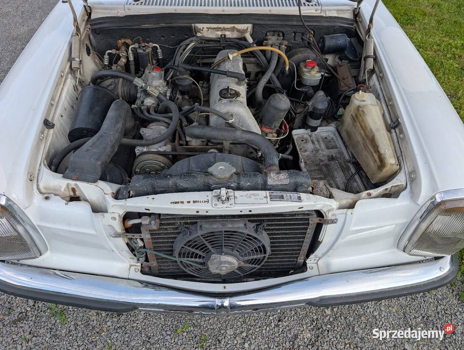 Mercedes Benz W115 200 z klimatyzacją 200 Poręba Wielka