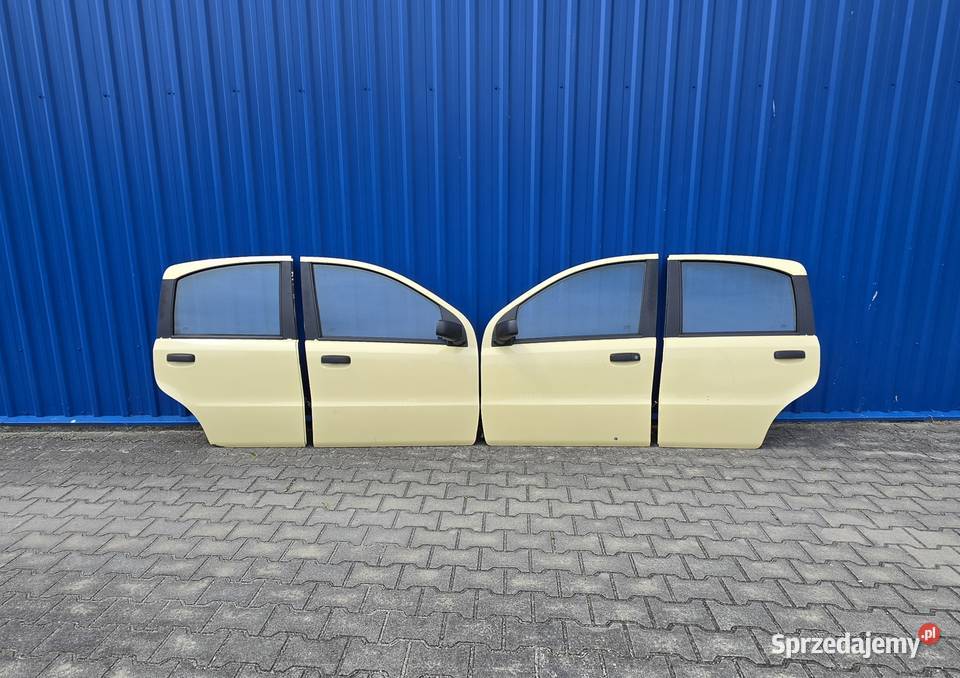 DRZWI PRZÓD LEWY PRAWY TYŁ LEWY PRAWY FIAT PANDA Działoszyce sprzedam