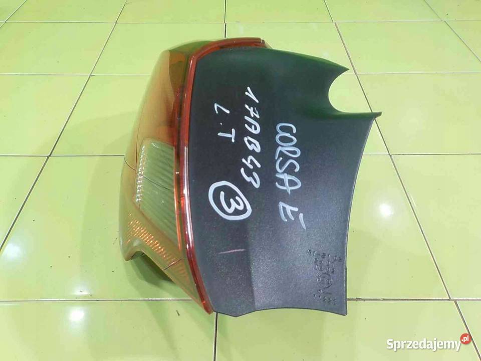 OPEL CORSA E 12 B 15r 3D lampa lewa tyl 13428455 Lampy tylne Suków
