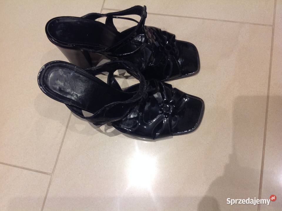 Klapki Czarne na obcasie skórzane damskie r 375 Nowa Sól