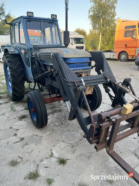 ciągnik z ładowaczem Leyland nuffield 344 Leyland Końskowola sprzedam