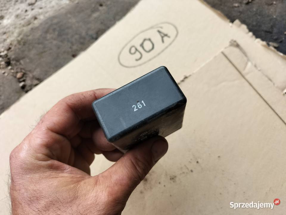 PRZEKAŹNIK 261 443951257 AUDI VW Kamień-Kolonia sprzedam