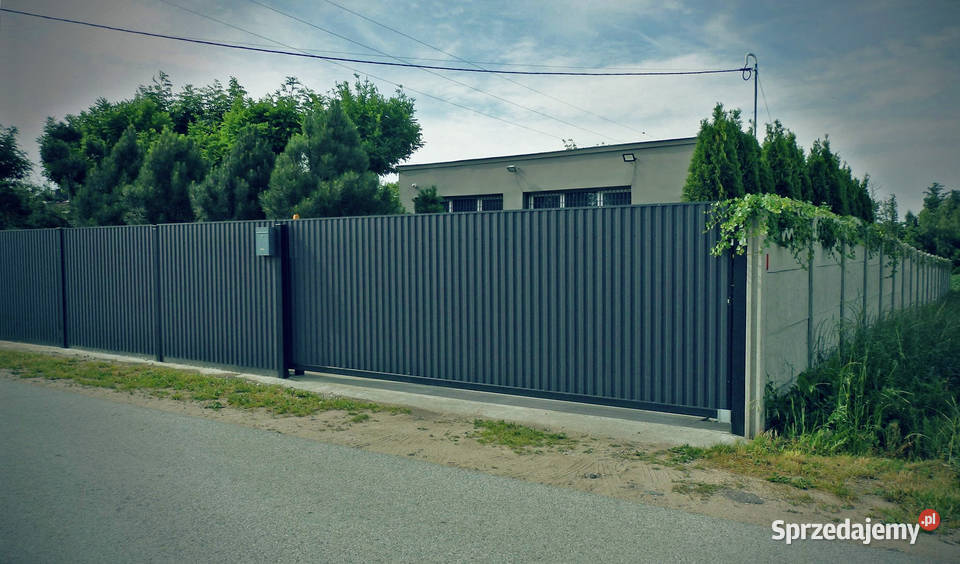 Działka 650m2 z budynkiem sklep warsztat 88m2 Skierniewice