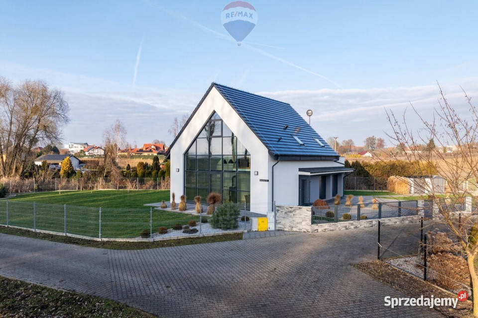 Wyjątkowy dom jeziorem nowoczesny i oszczędny gazowe wielkopolskie