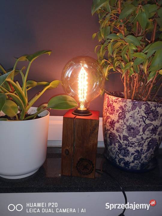 Lampy stoły stoliki lustra