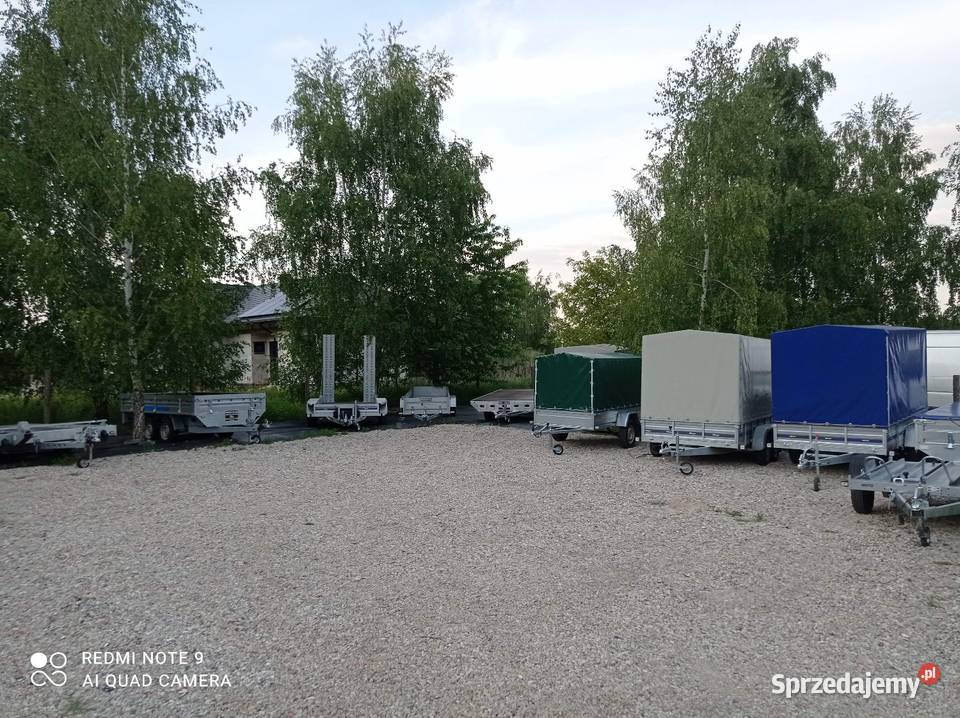 Wynajem przyczepy do przewozu minikoparki maszyn Dys