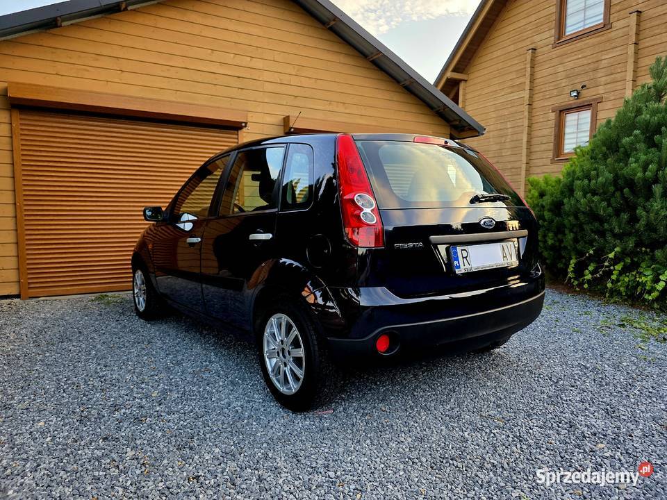 Ford Fiesta 2006r 14 BENZYNA Strzyżów