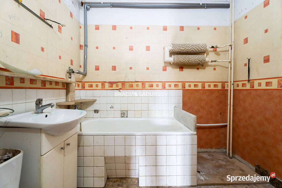 Sprzedam mieszkanie 5338m2 3 pokoje Kraków małopolskie sprzedam